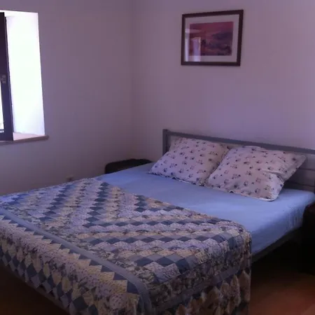 Hvar * Vrbanj